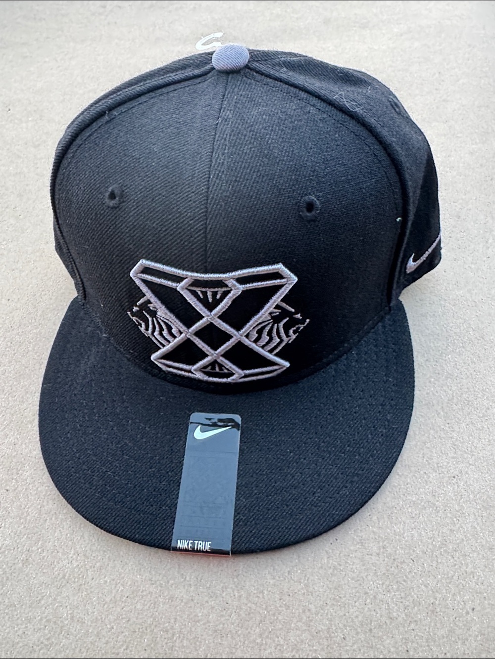 Nike Men’s LeBron X Cap with Grey Embroidered Logo